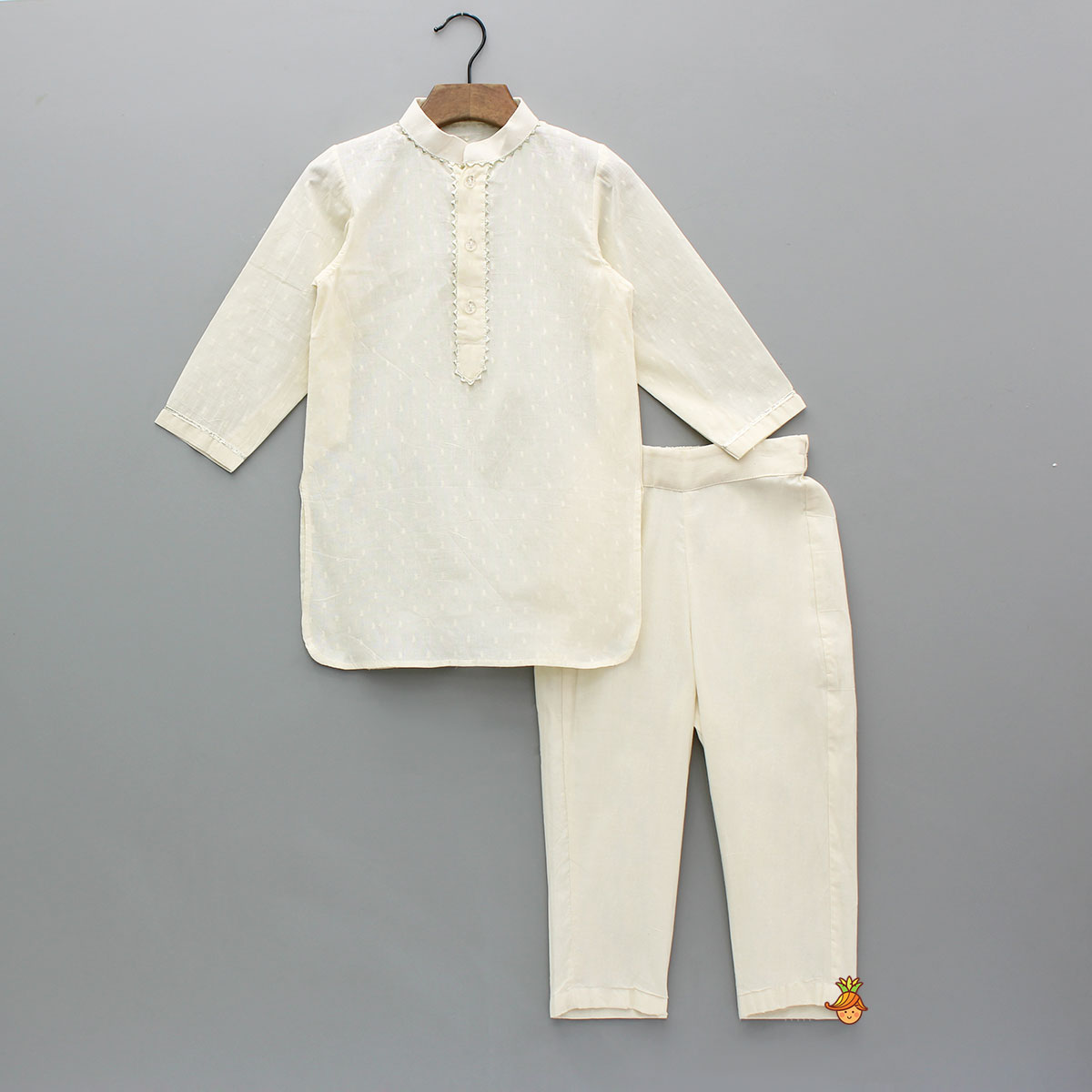 Off White Kurta With Beautiful Embroidered Jacket And Pyjama