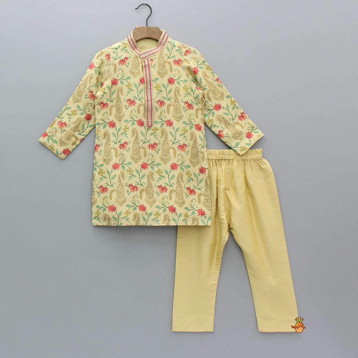 Beige Floral Printed Kurta With Matching Pyjama