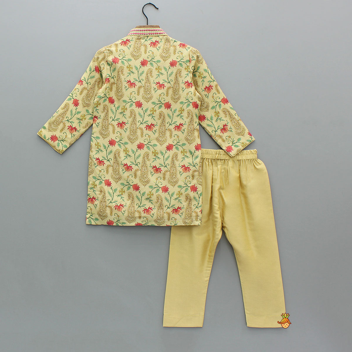 Beige Floral Printed Kurta With Matching Pyjama