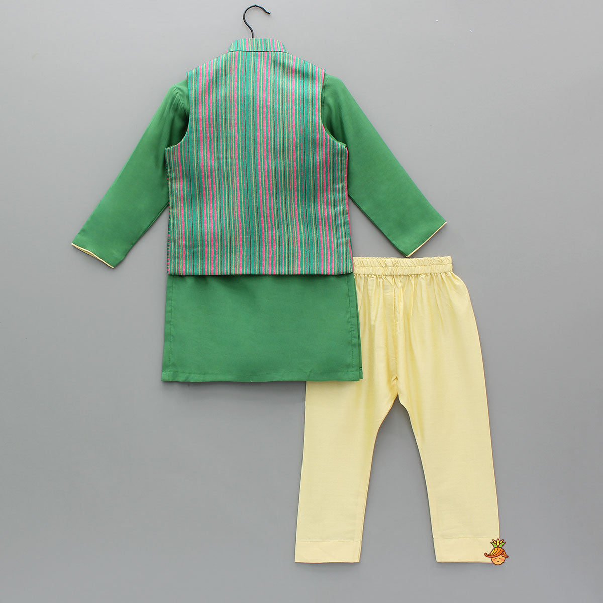 Green Kurta With Printed Jacket And Pyjama