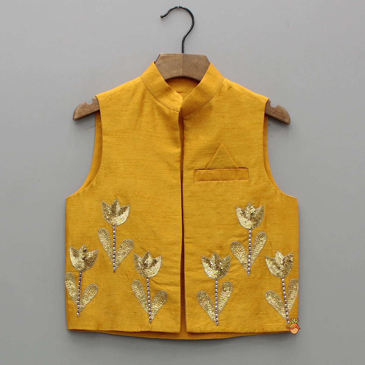 Ethnic Kurta With Front Open Embroidered Jacket And Pyjama