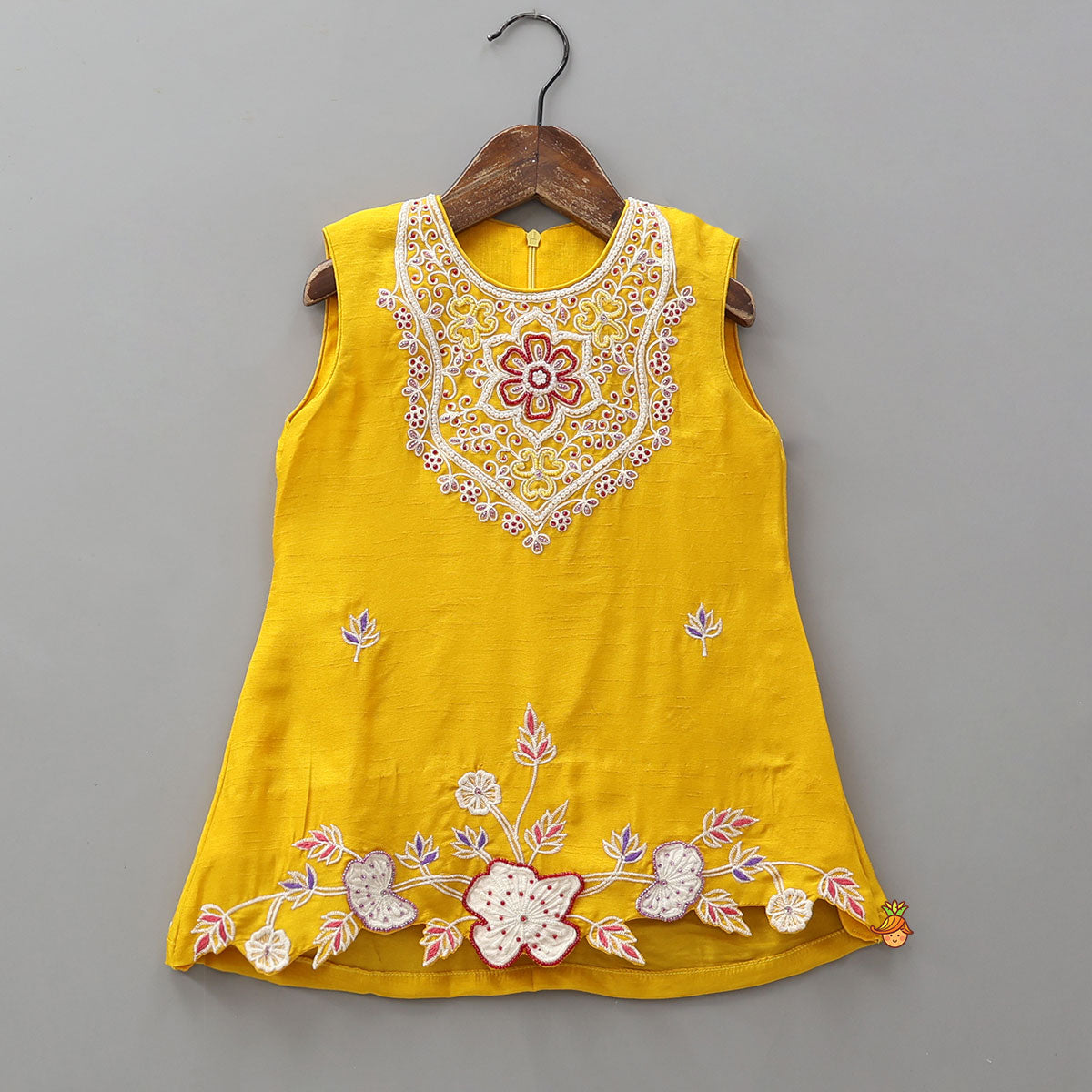 Beautiful Floral Embroidered Sleeveless Kurti With Pant