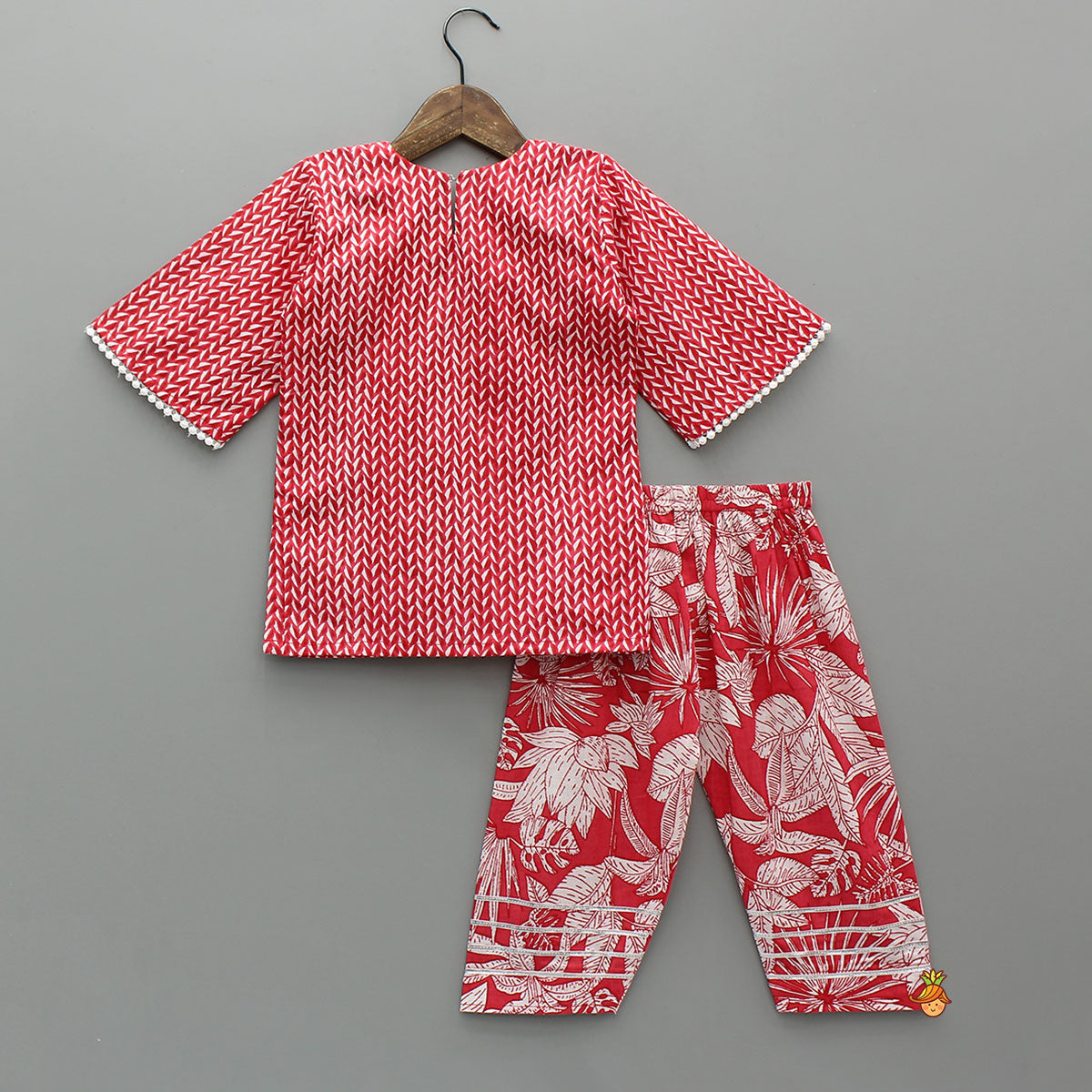 Flared Sleeves Printed Kurti And Pant