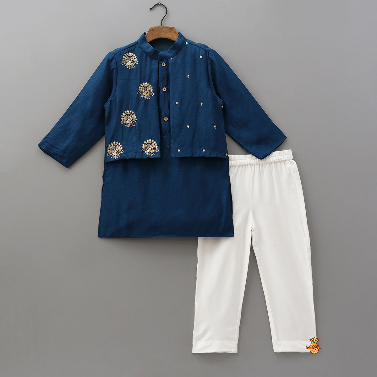 Faux Jacket Style Embroidered Kurta With Pyjama