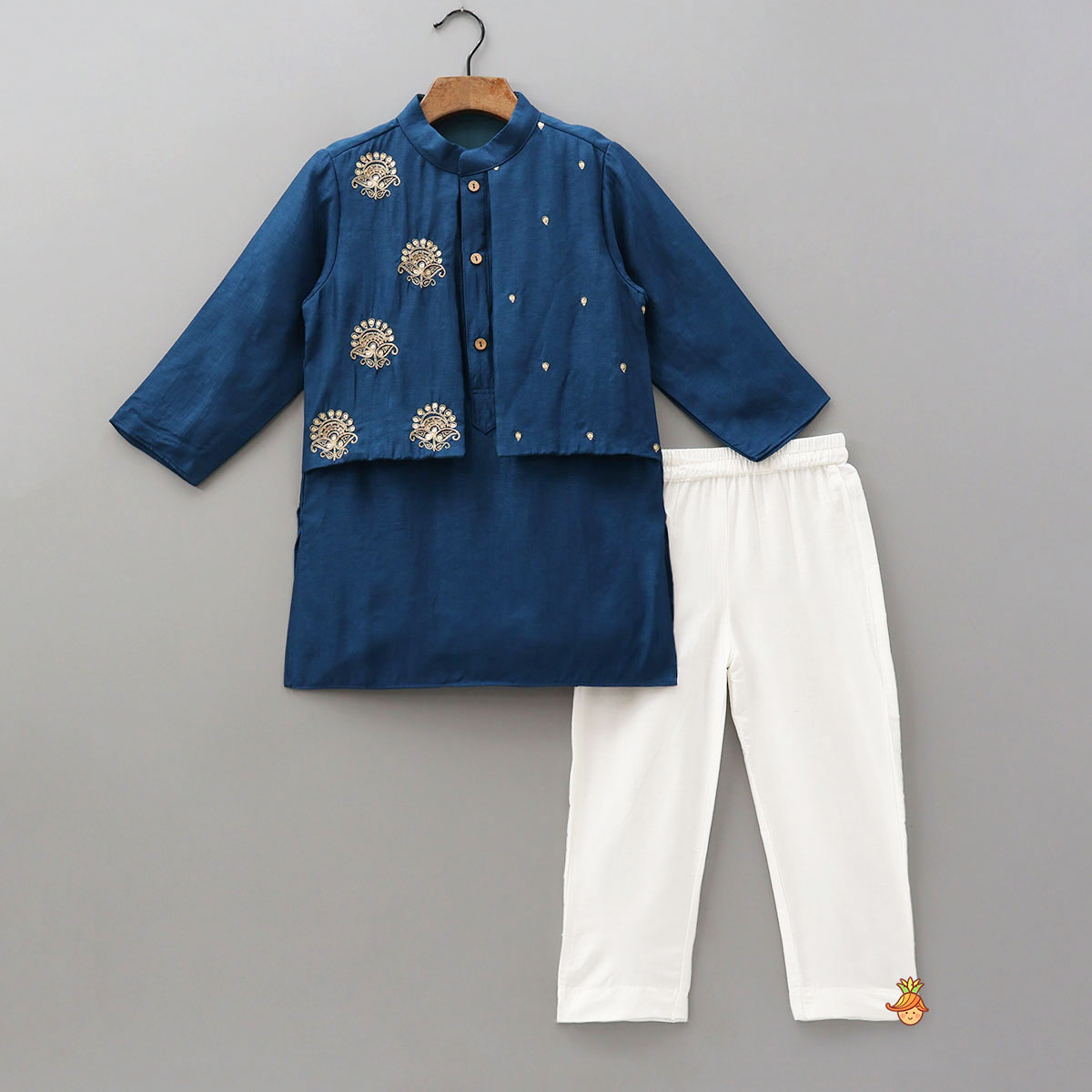 Faux Jacket Style Embroidered Kurta With Pyjama