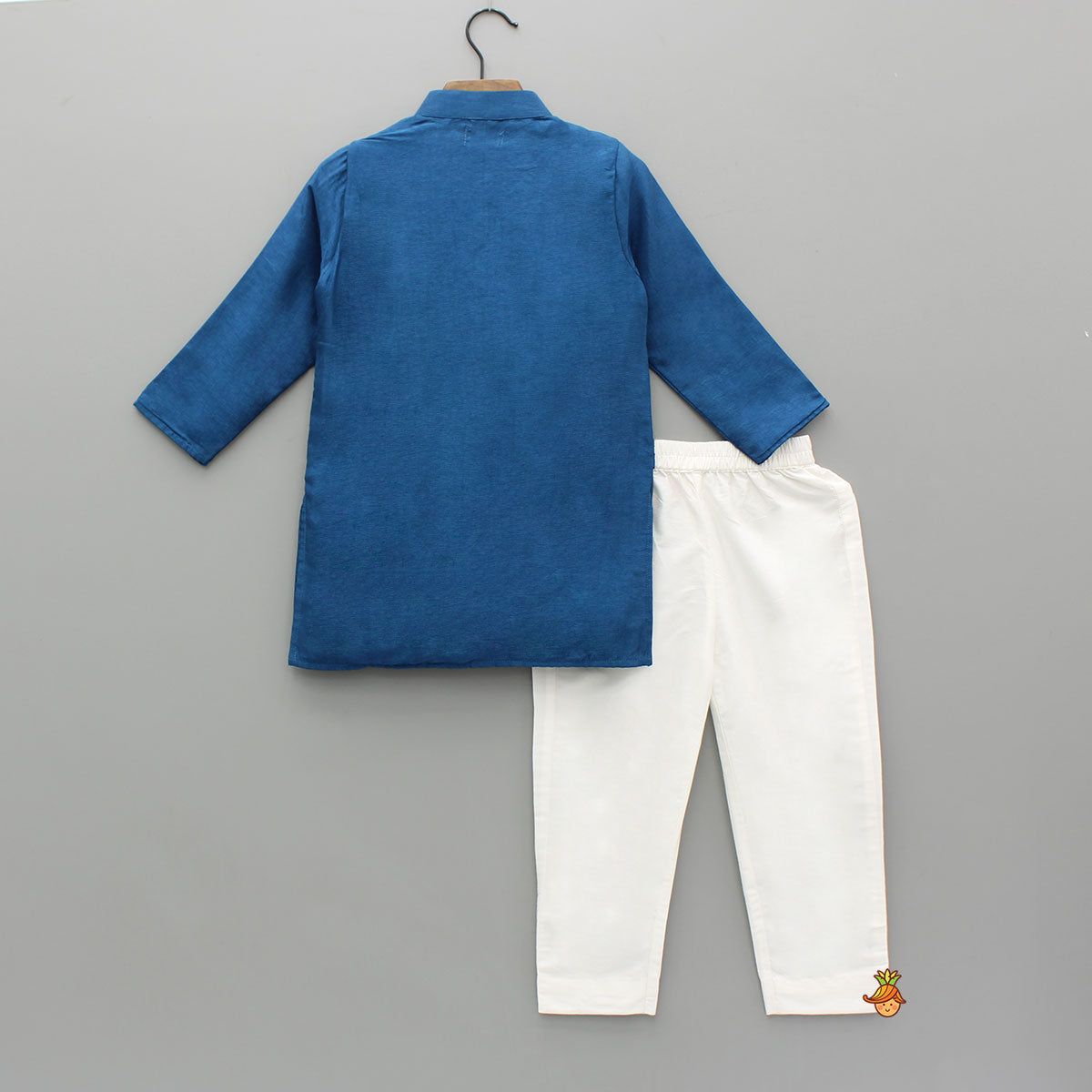 Faux Jacket Style Embroidered Kurta With Pyjama