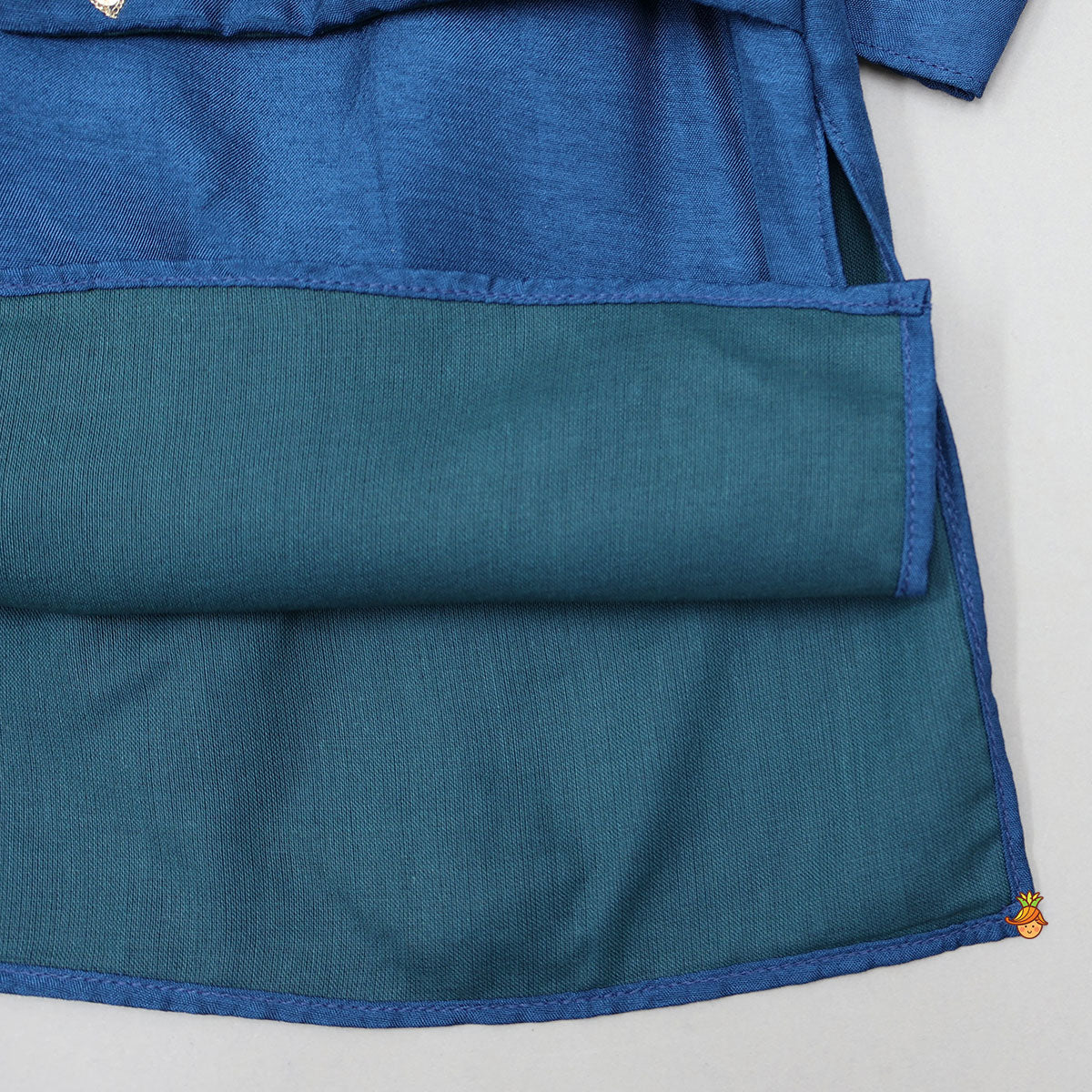 Faux Jacket Style Embroidered Kurta With Pyjama