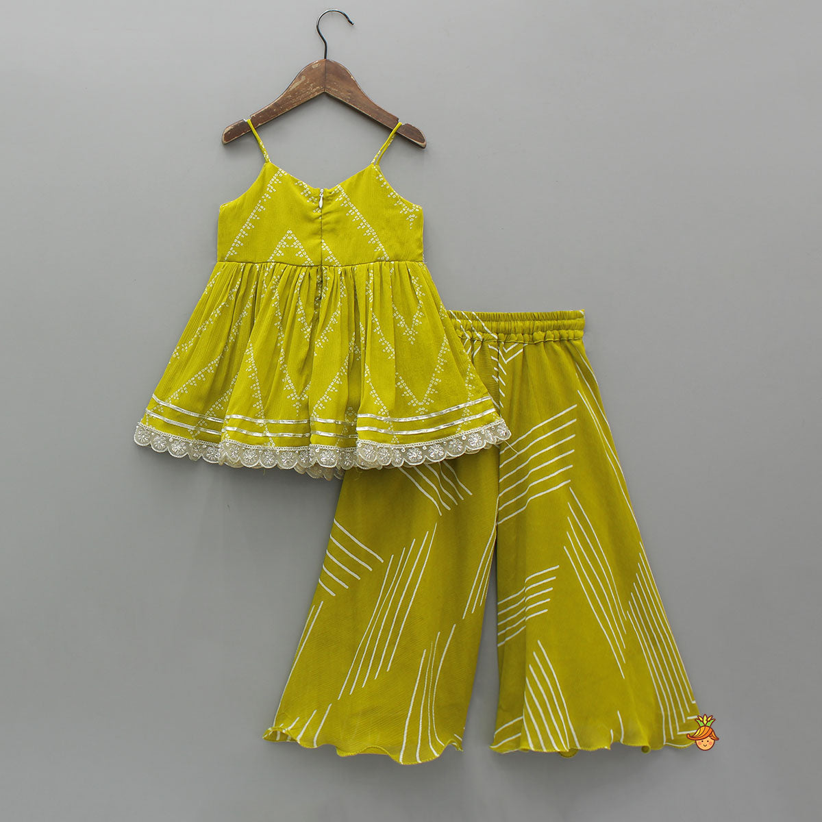 Bandhani Printed Strappy Peplum Kurti With Palazzo And Small Bag