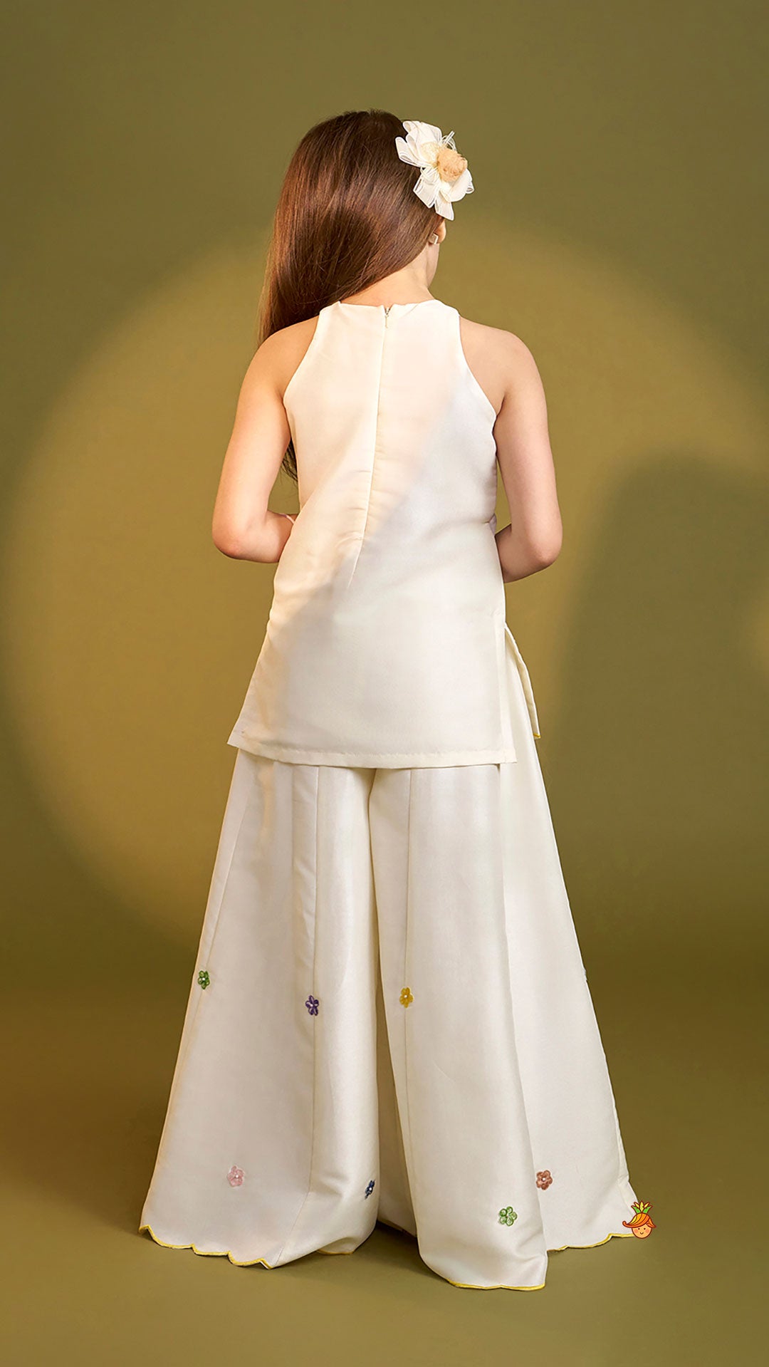 Beautiful Garden Themed Embroidered Kurti With Palazzo