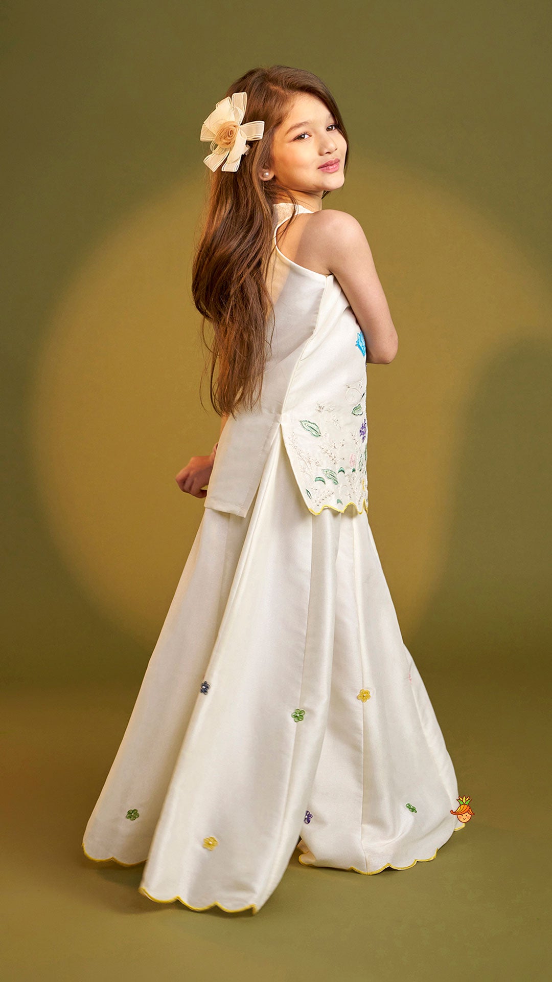 Beautiful Garden Themed Embroidered Kurti With Palazzo