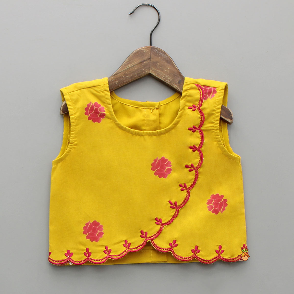 Scallop Detailed Floral Top With Floral Printed Lehenga