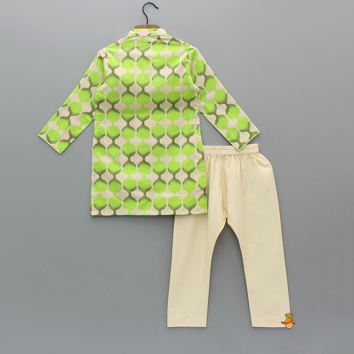Embroidered Placket Green Kurta With Pyjama