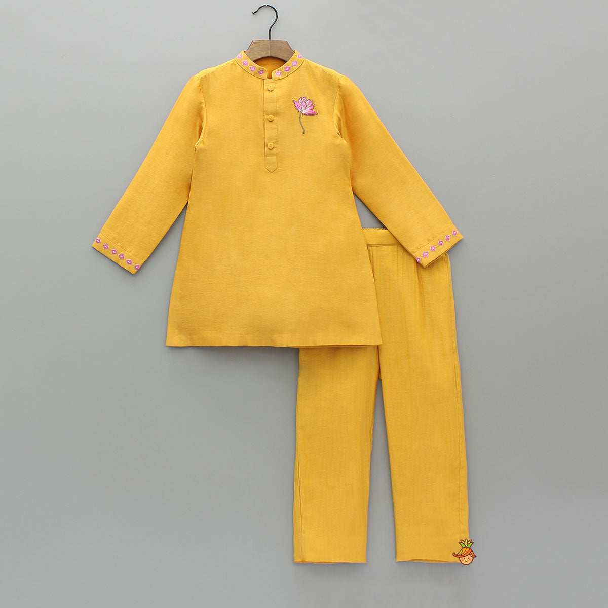 Hand-Embroidered Lotus-Motif Kurta With Pyjama
