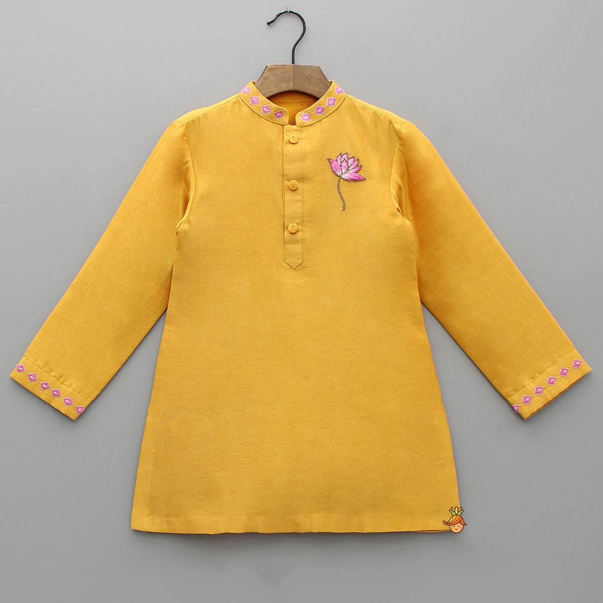 Hand-Embroidered Lotus-Motif Kurta With Pyjama