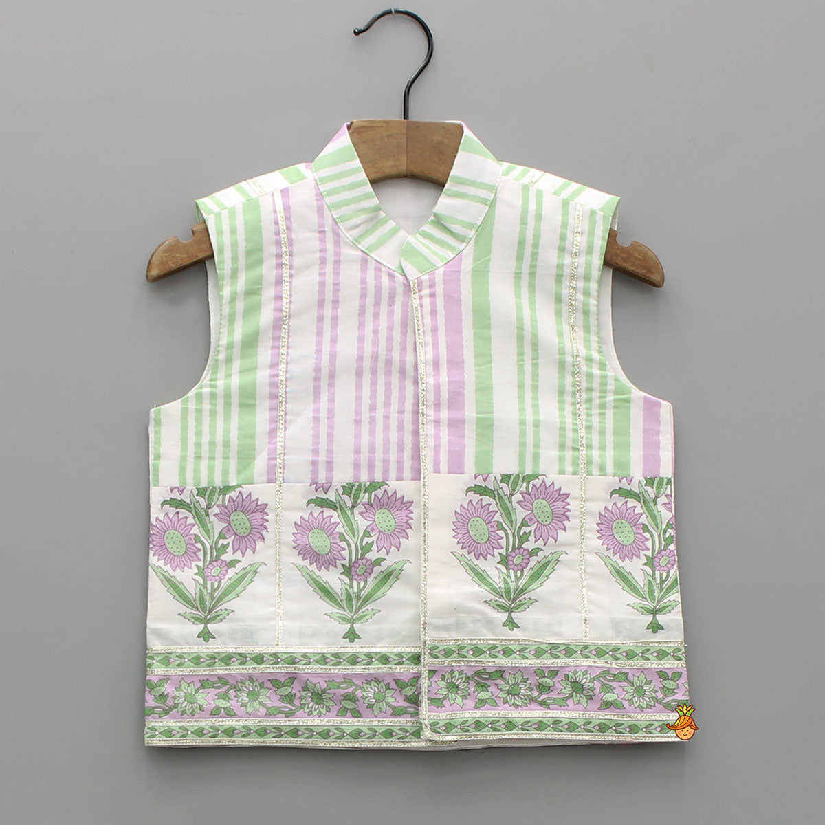Stripes Printed Kurta With Floral Printed Jacket And Pyjama