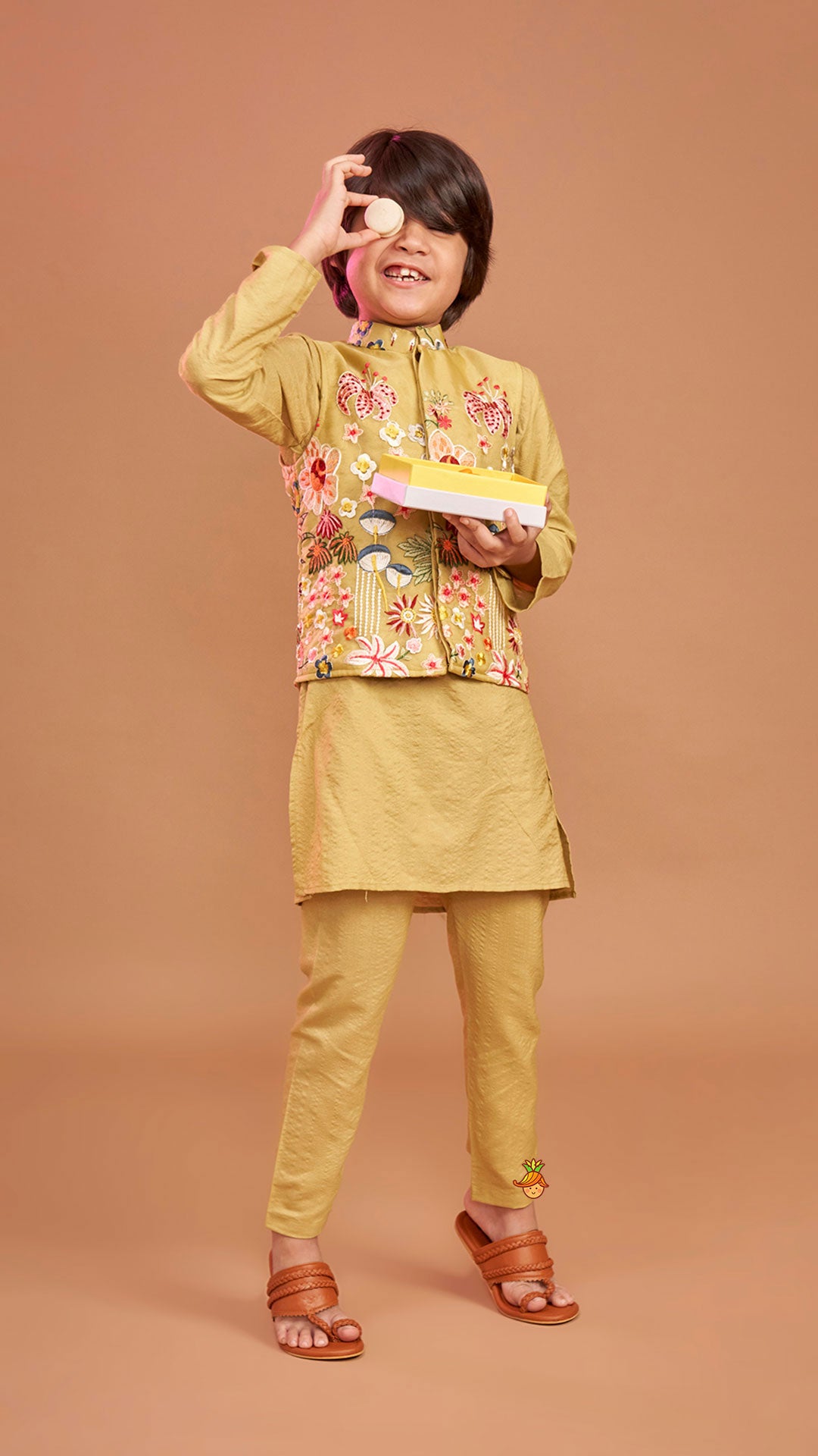 Ethnic Kurta And Floral Embroidered Jacket With Pyjama