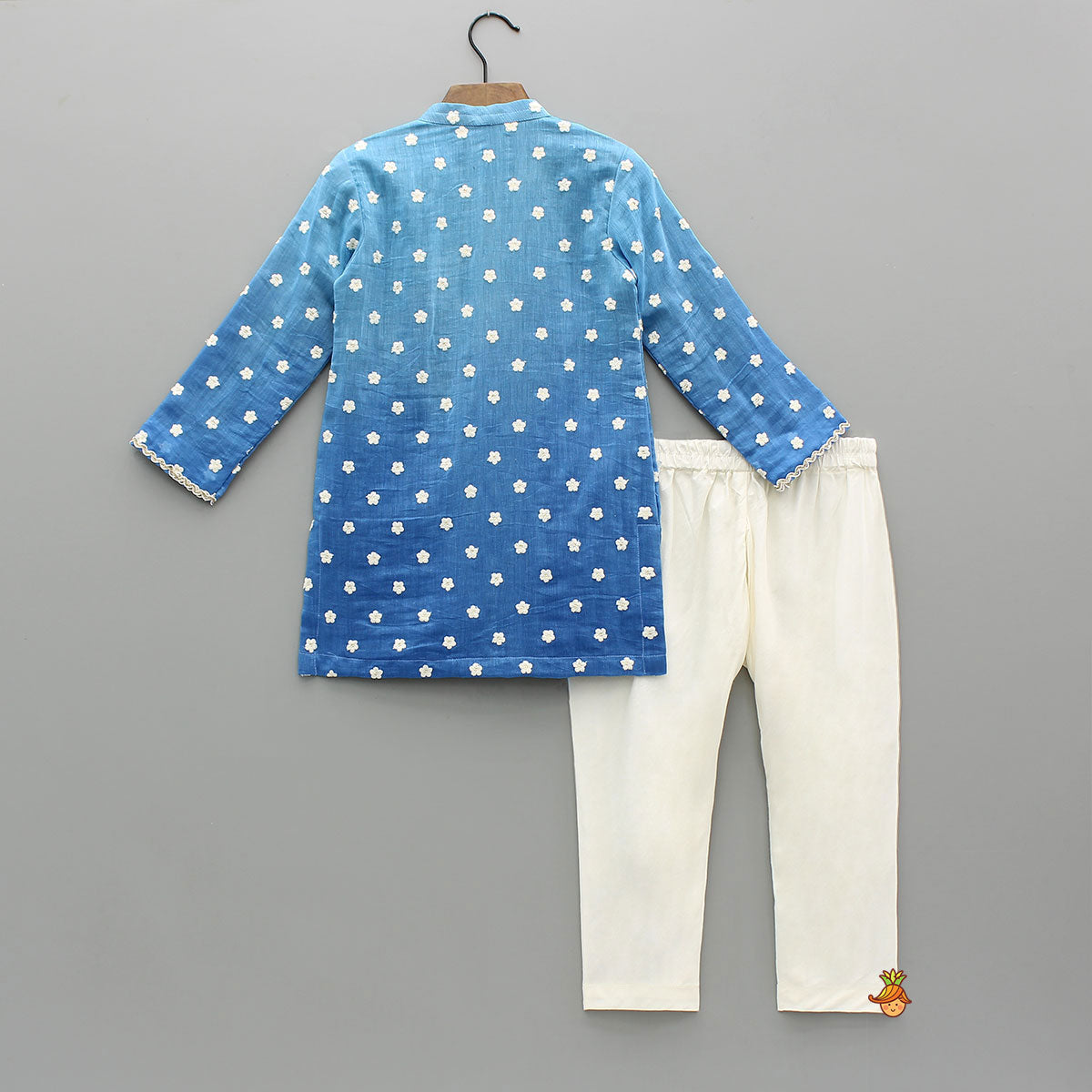 Thread Embroidered Kurta And Pyjama