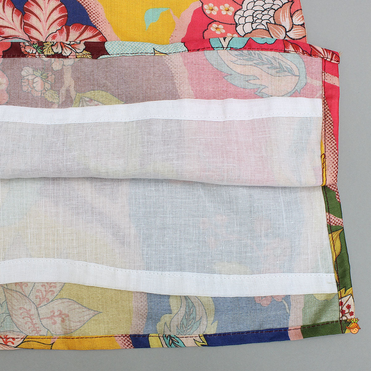 Lace-Detailed Floral Printed Kurta With Pyjama
