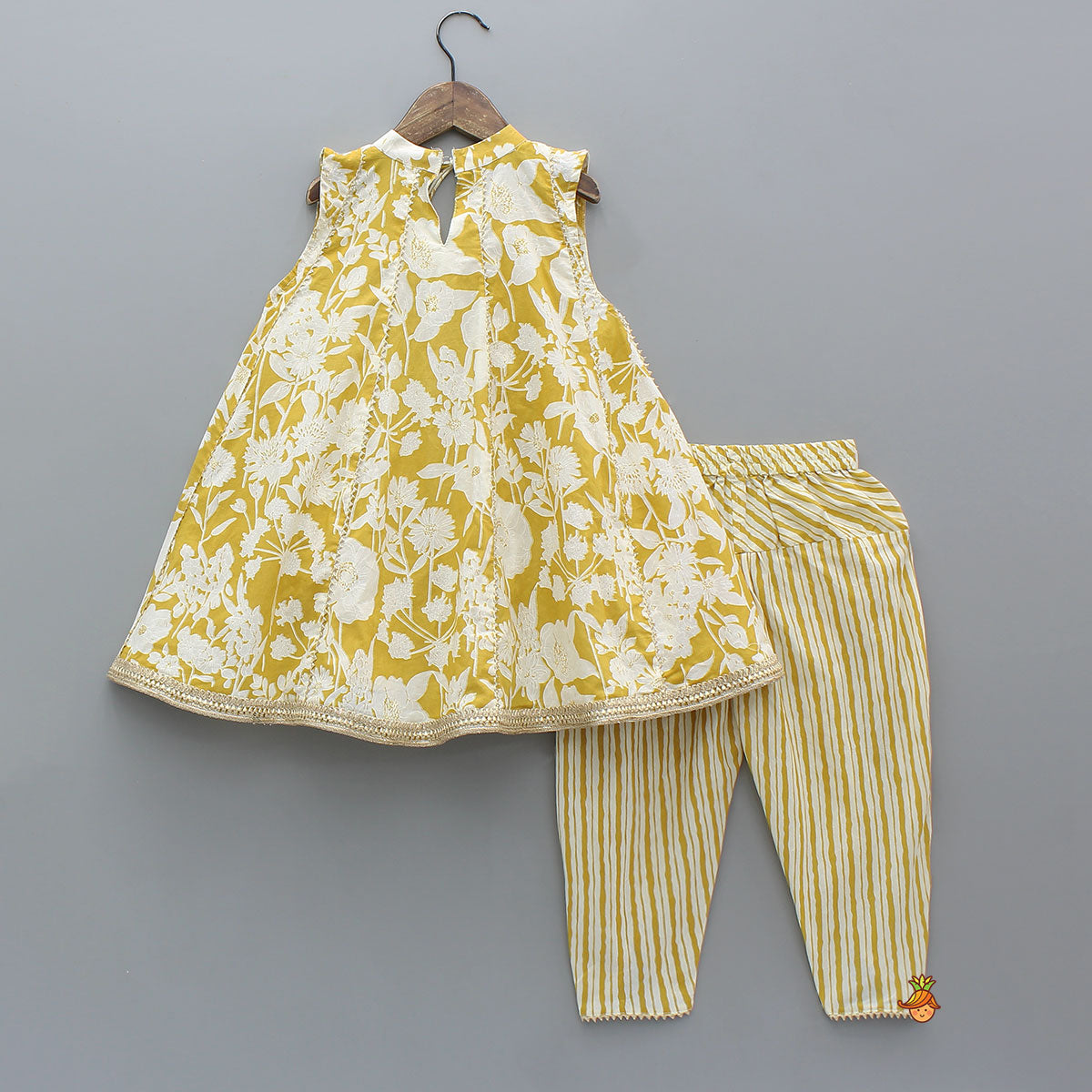 Floral Printed Flared Kurti And Dhoti-Style Pant