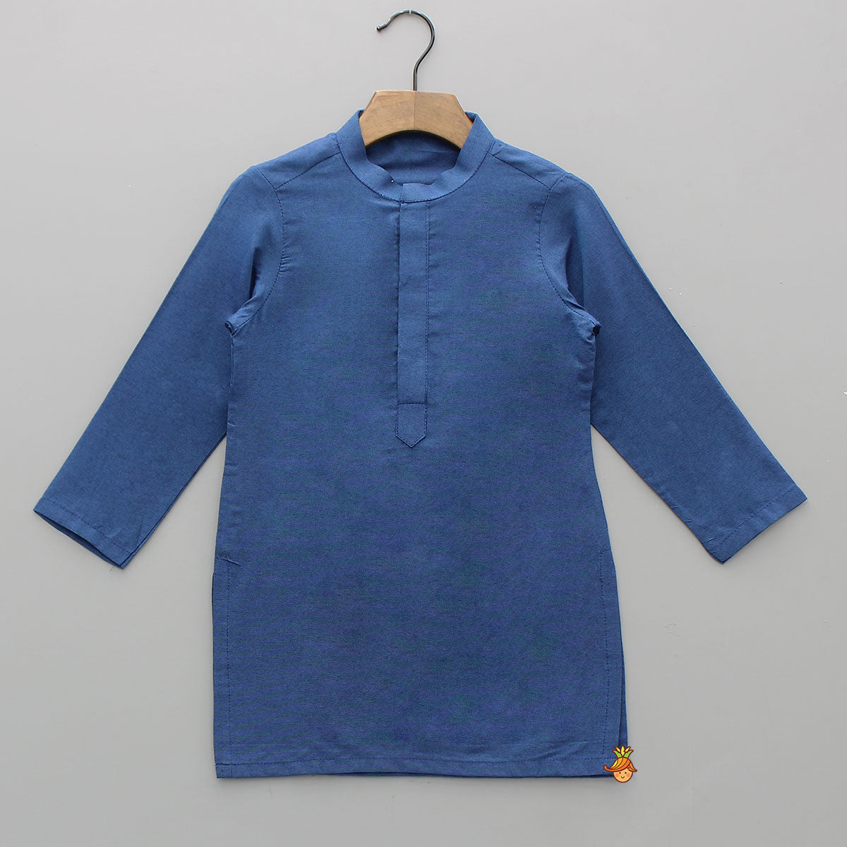 Ethnic Kurta With Pocket-Detail Jacket And Pyjama