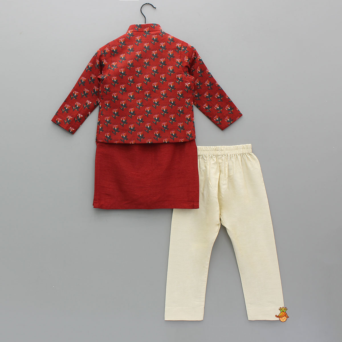 Kurta With Pocket-Detail Asymmetric Jacket And Pyjama