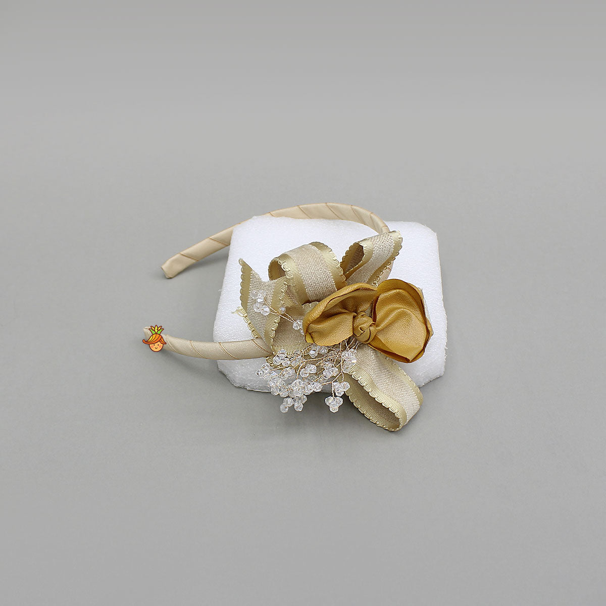 Bow Hair Band Detailed With Textured Ribbons