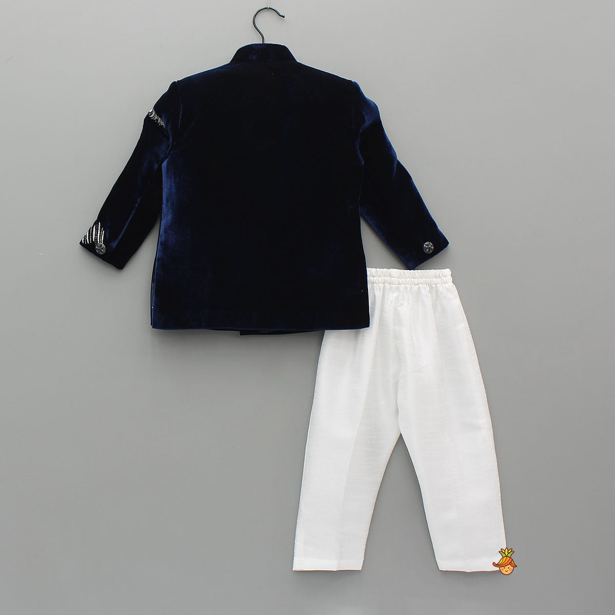 Motifs Embroidered Velvet Sherwani With Pyjama