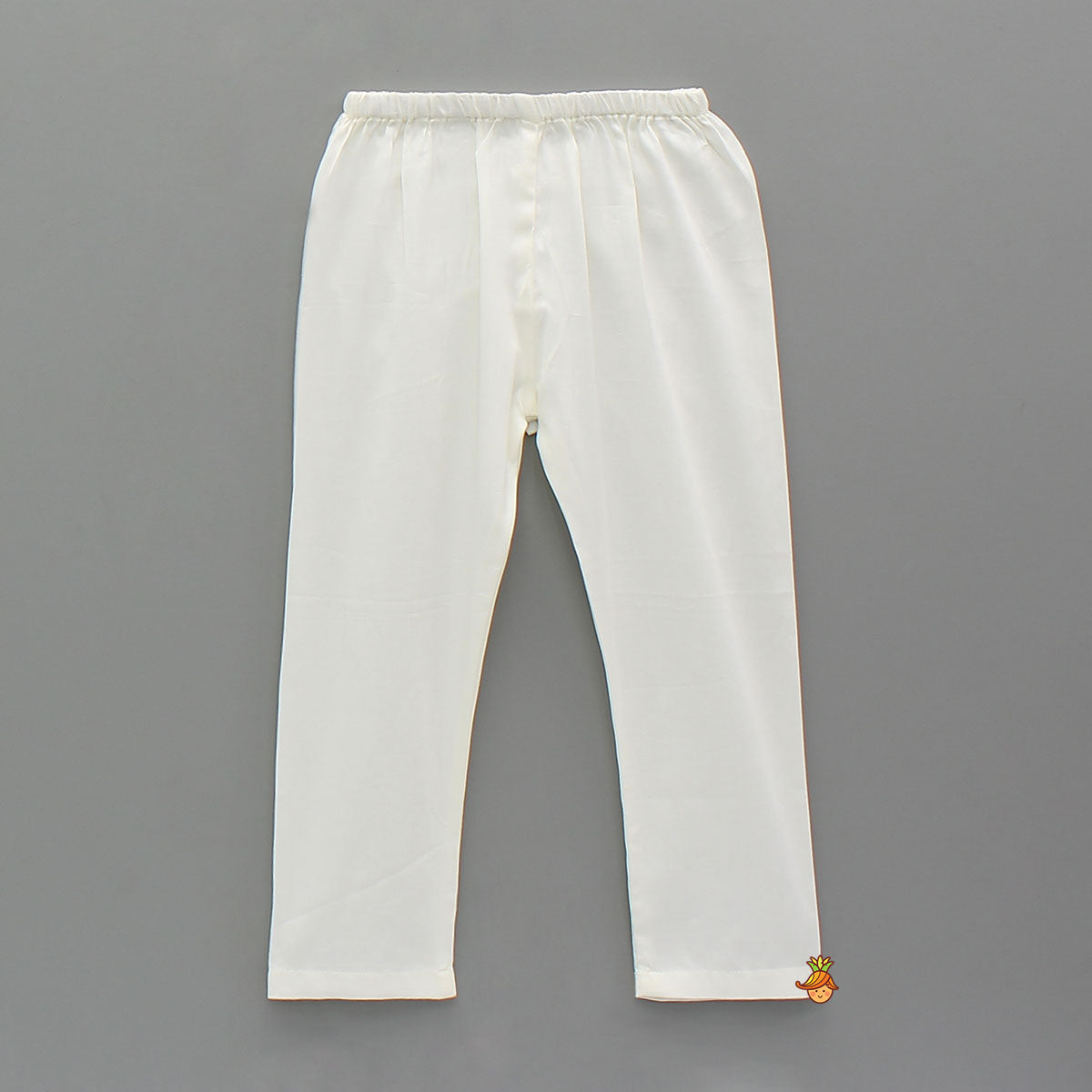 Thread-Detail Front Placket Kurta And Pyjama