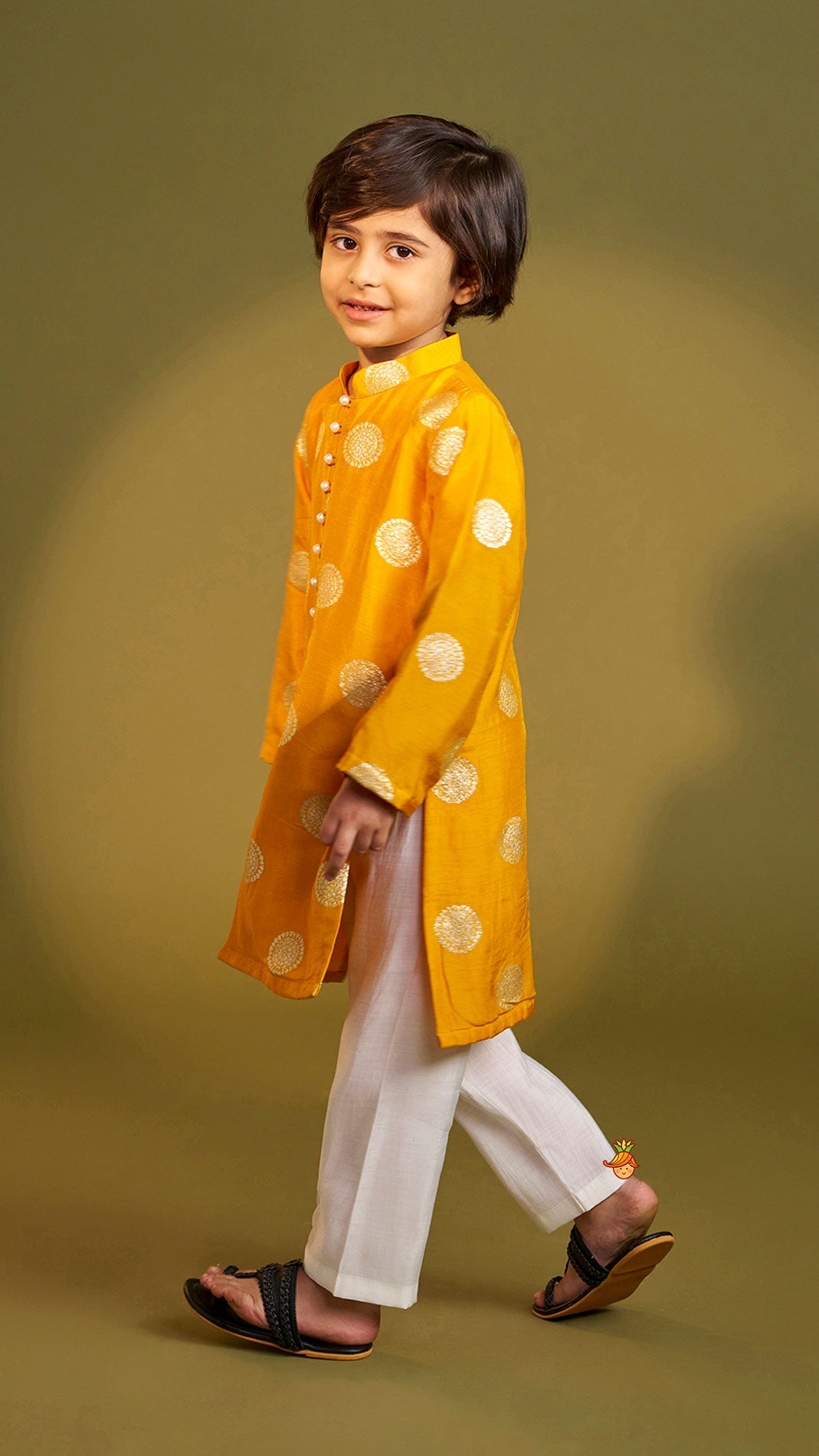 Front Open Ethnic Kurta And Pyjama