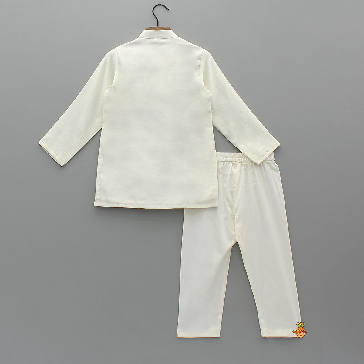 Intricately Embroidered Kurta With Pyjama