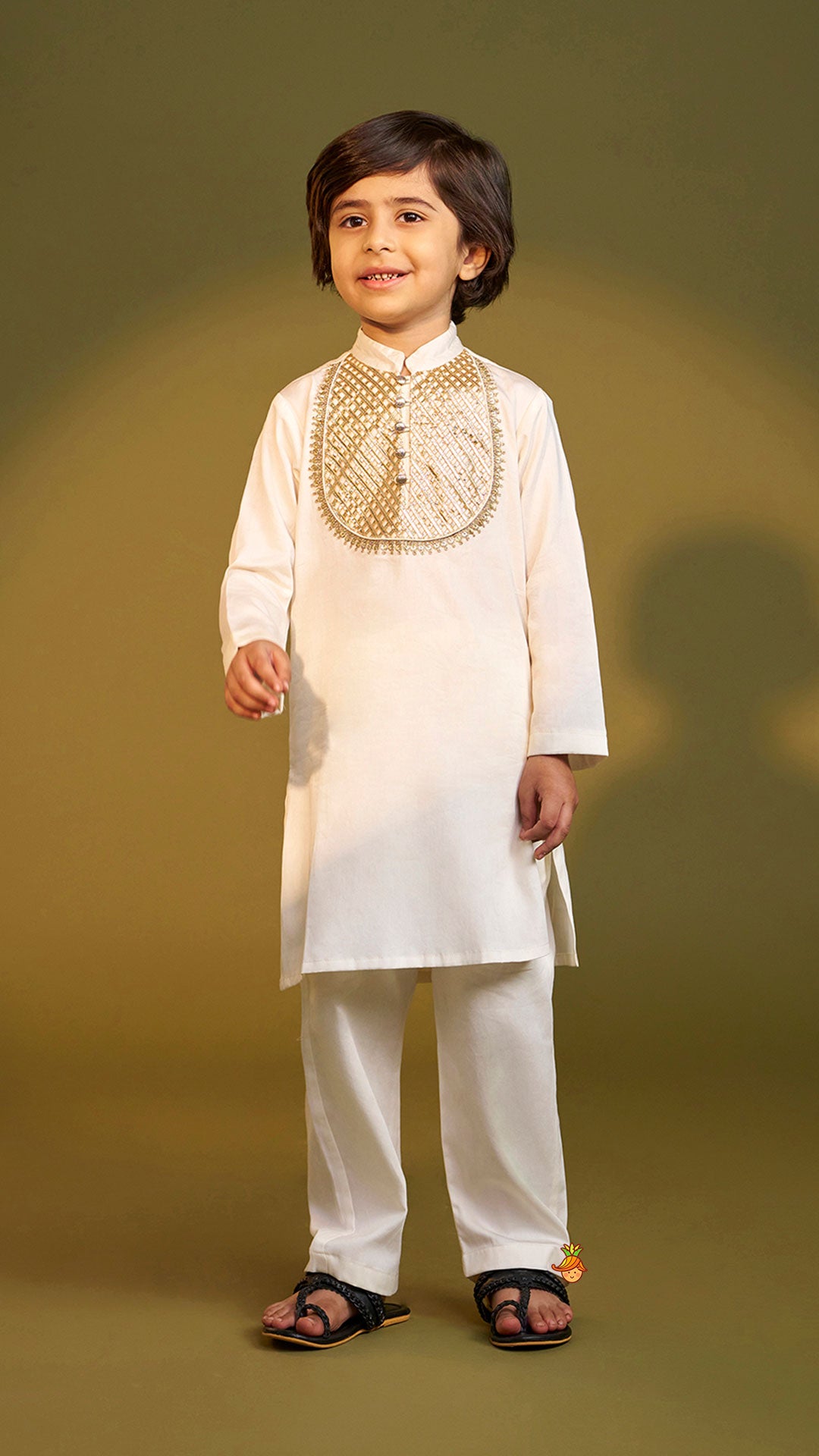 Lace Detailed Yoke Kurta And Pyjama