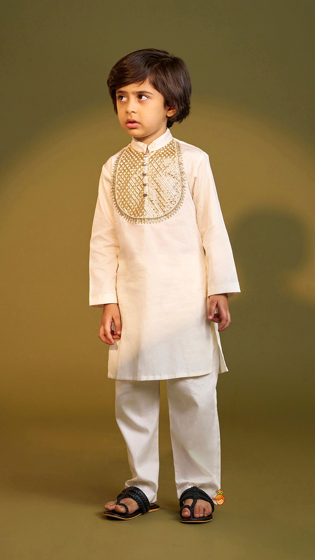 Lace Detailed Yoke Kurta And Pyjama