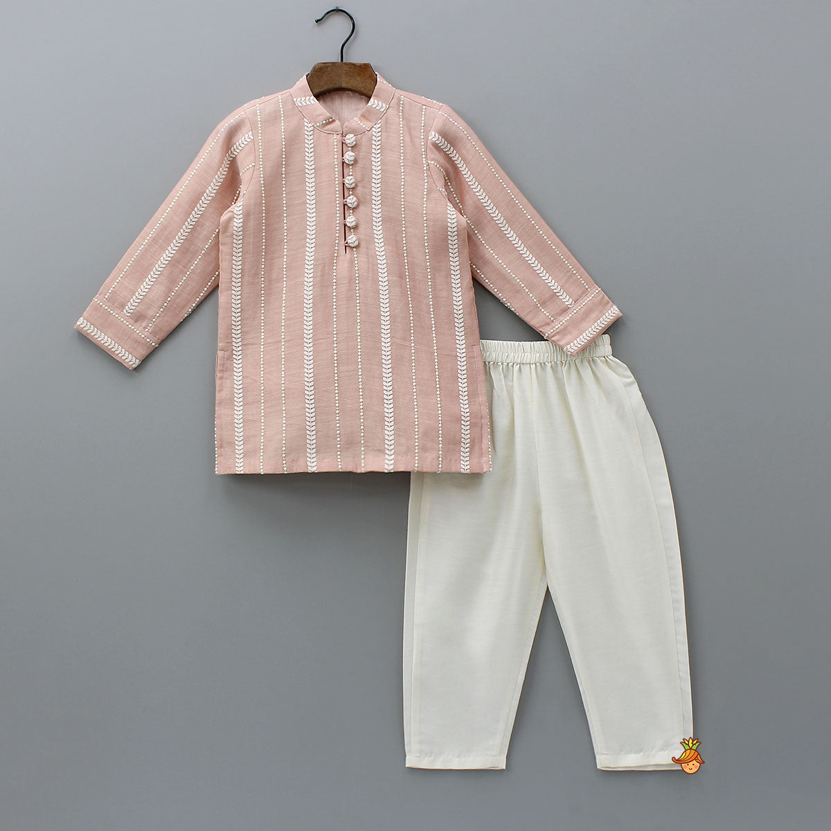 Thread-Embroidered Kurta With Pyjama