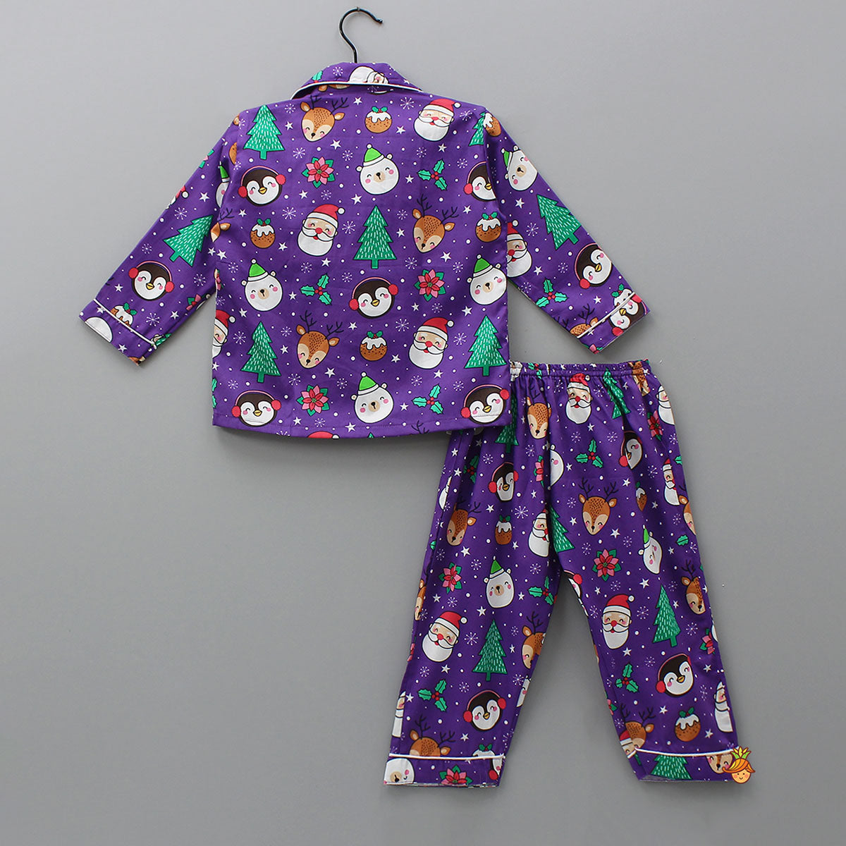 Christmas-Themed Printed Sleepwear