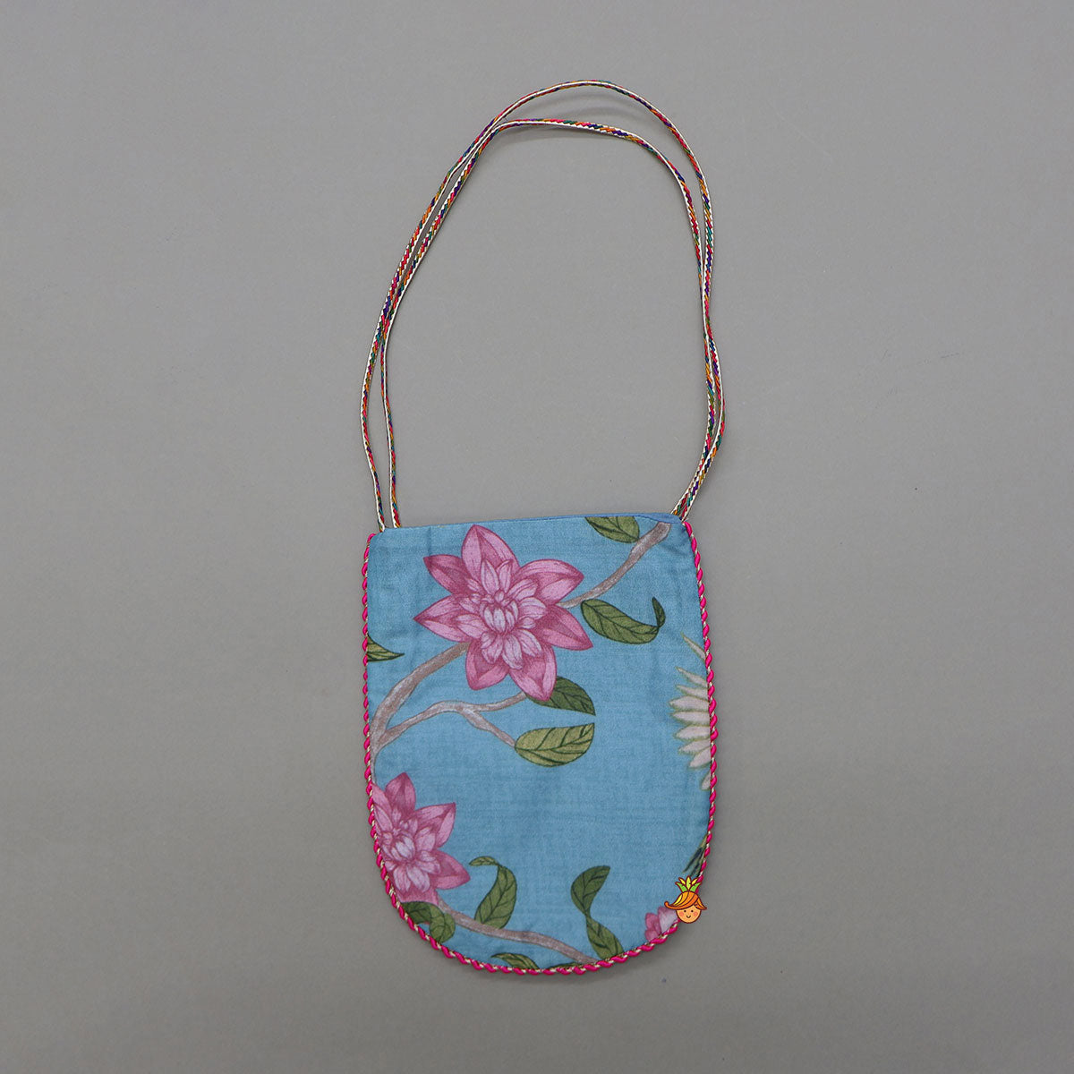 Stylish Curved-Hem Top And Palazzo With Matching Sling Bag