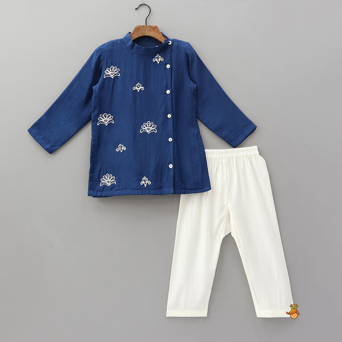 Side Button Detail Kurta With Pyjama