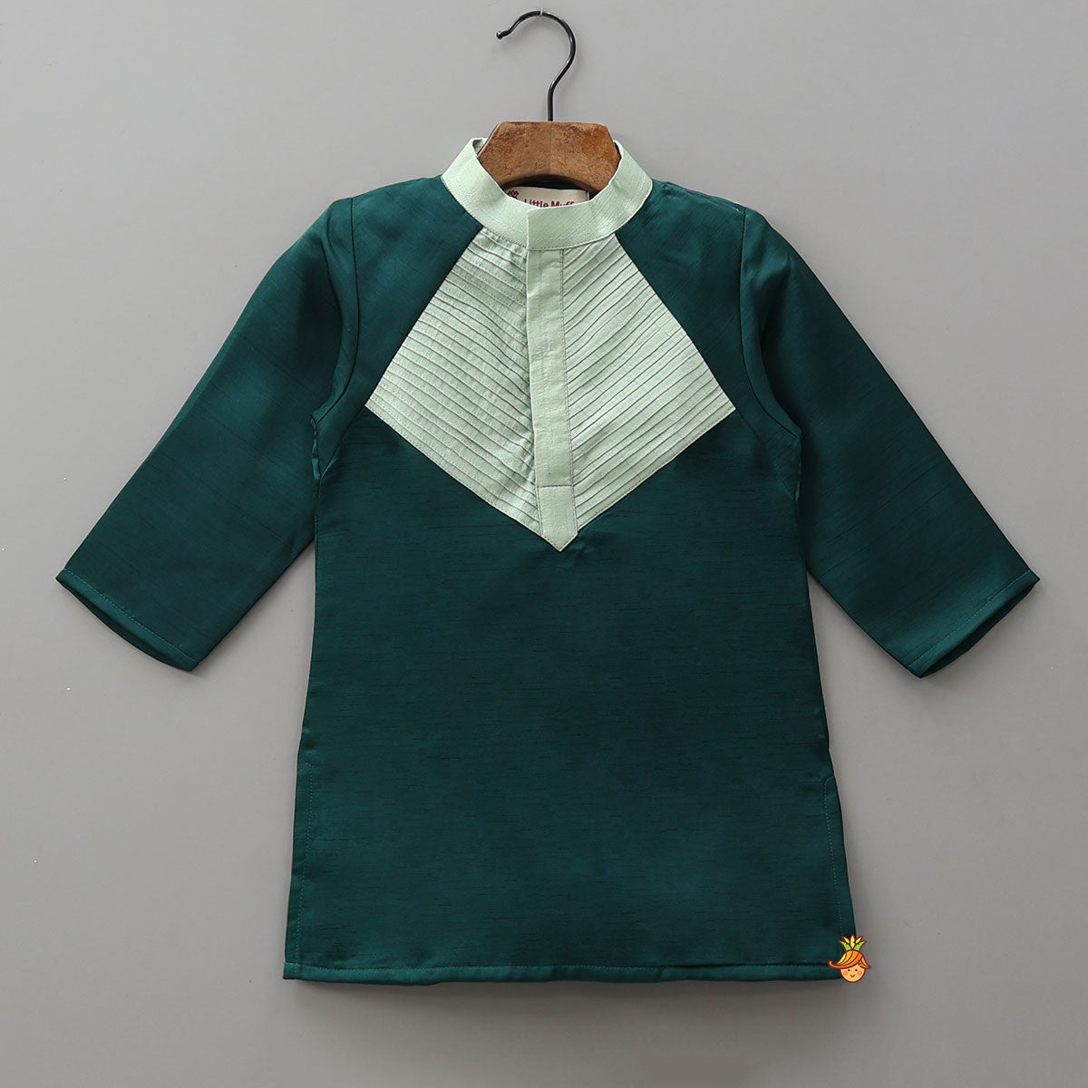 Contrasting Pin Tuck Yoke Detail Kurta And Pyjama