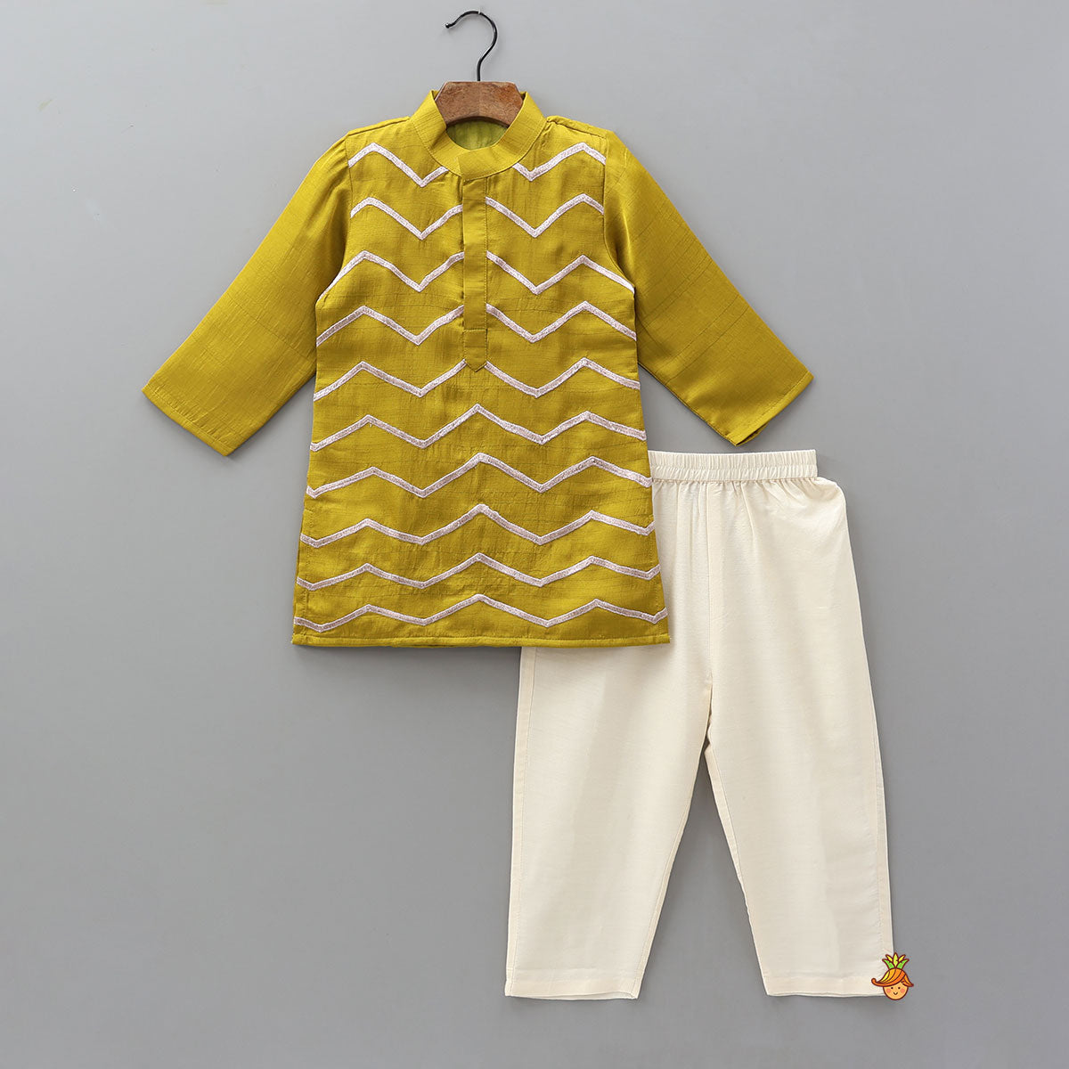 Zig-Zag Designed Kurta And Pyjama