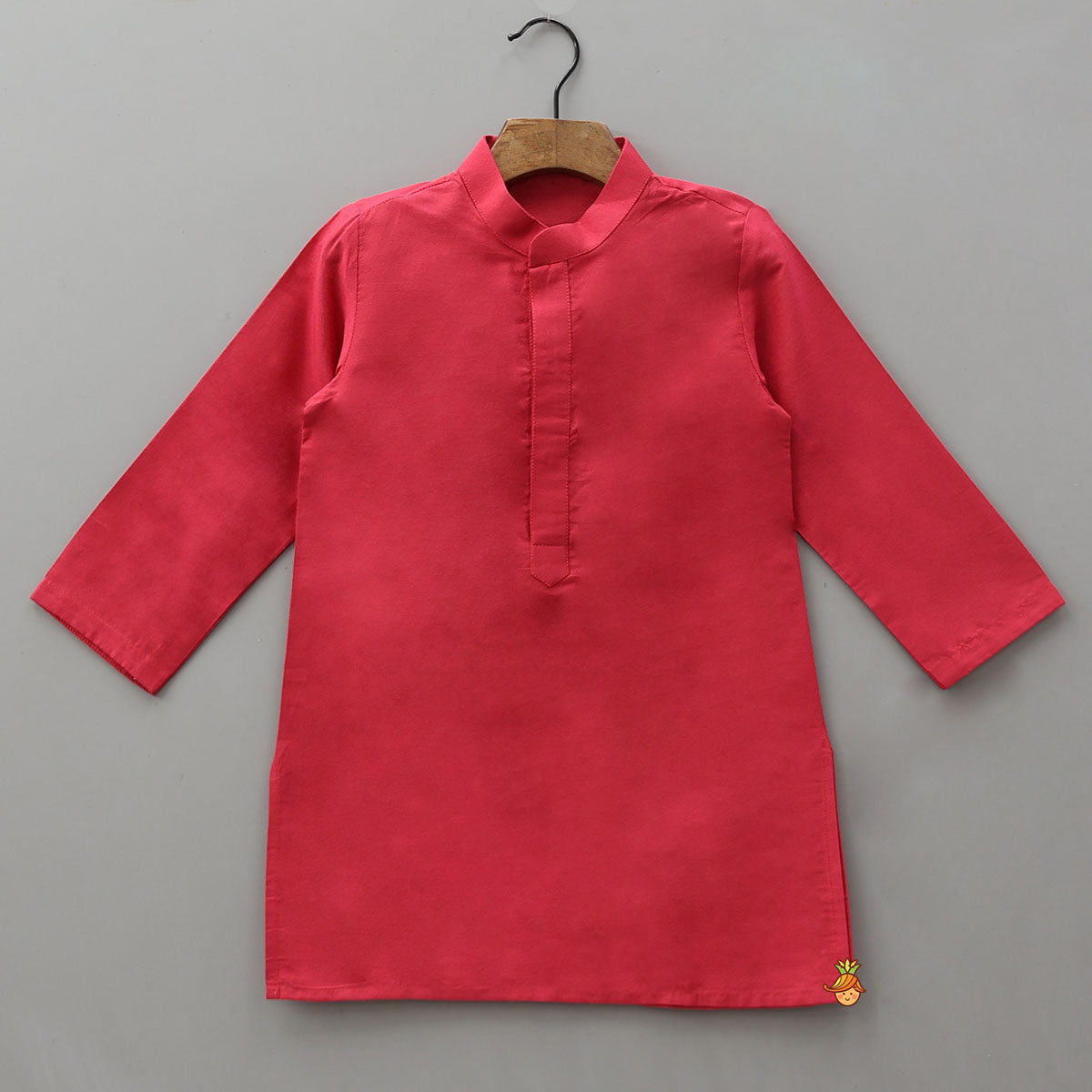 Elegant Kurta With Pocket-Detail Printed Jacket And Pyjama