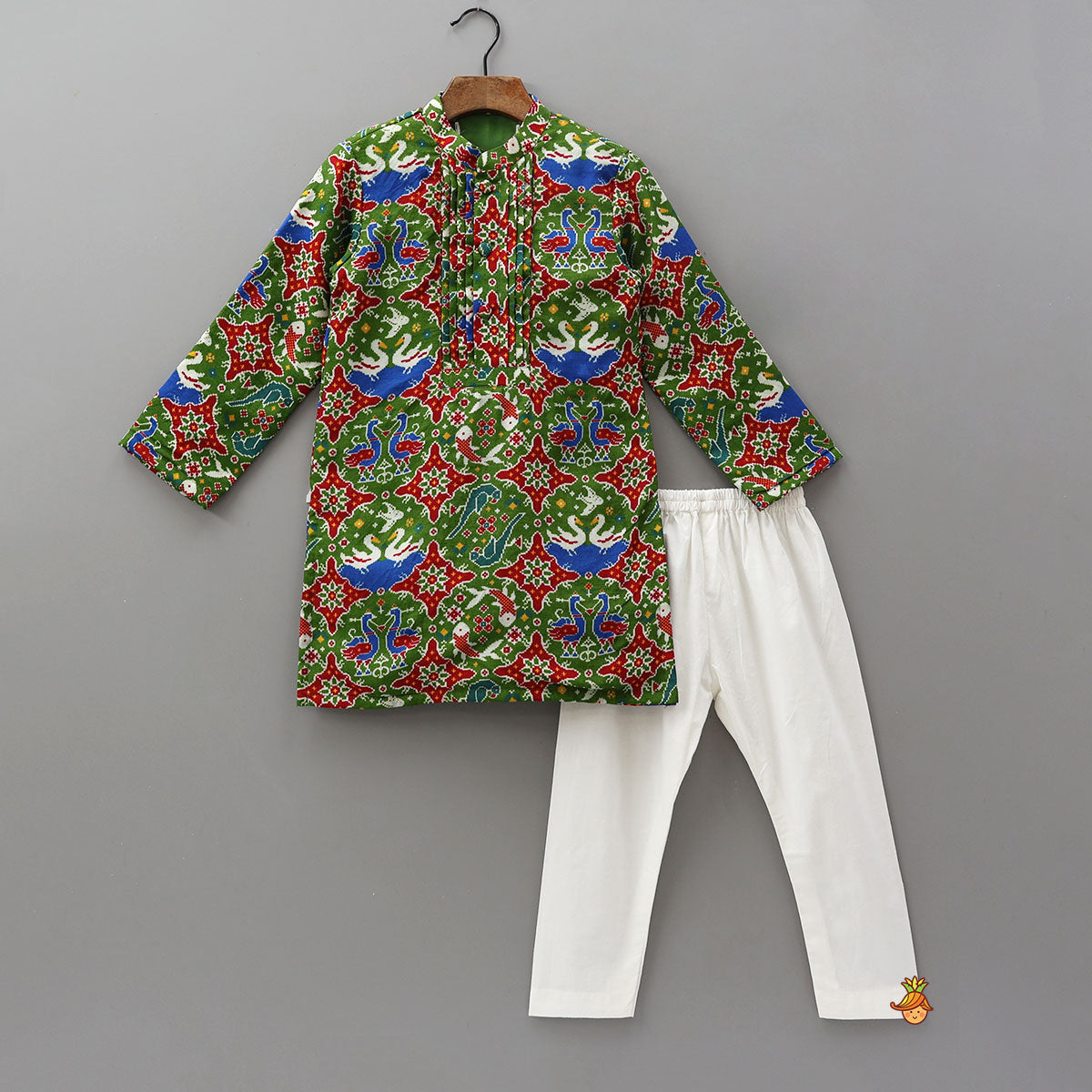 Printed Pin Tuck Detailed Ethnic Kurta With Pyjama