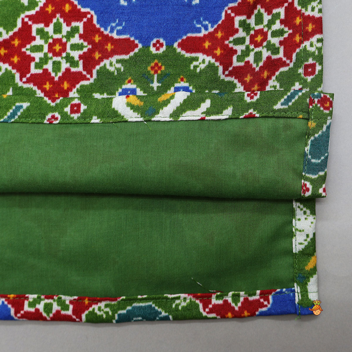 Printed Pin Tuck Detailed Ethnic Kurta With Pyjama