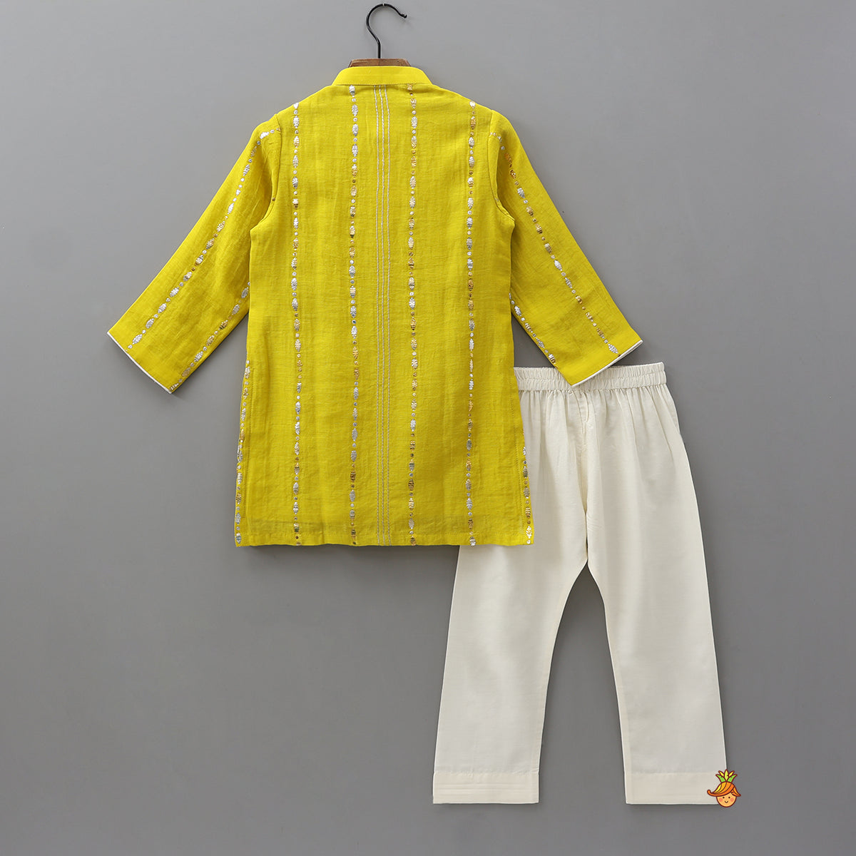 Front-Placket Embroidered Ethnic Kurta With Pyjama