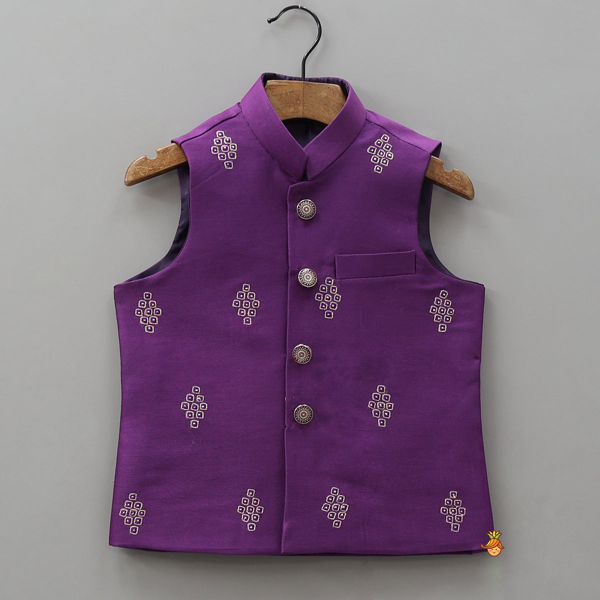 Printed Kurta With Pocket-Detail Jacket And Pyjama