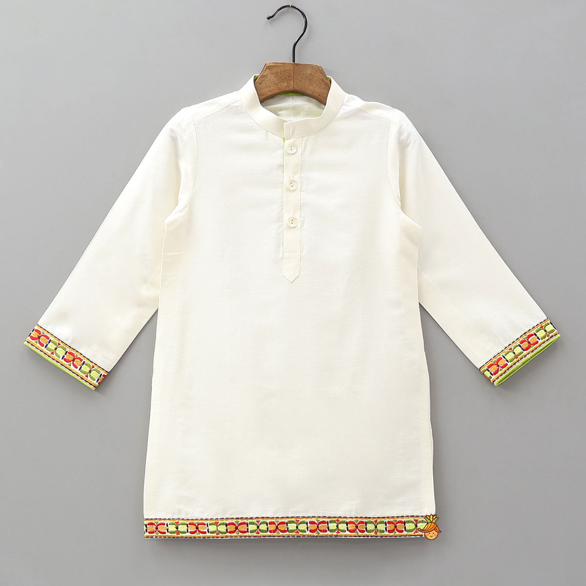Ethnic Kurta With Printed Jacket And Pyjama