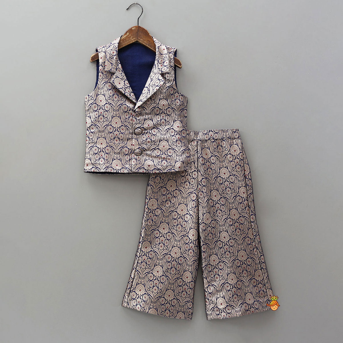 Charming Brocade Notch Collar Top And Pant