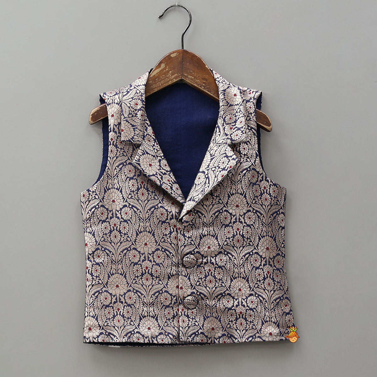 Charming Brocade Notch Collar Top And Pant