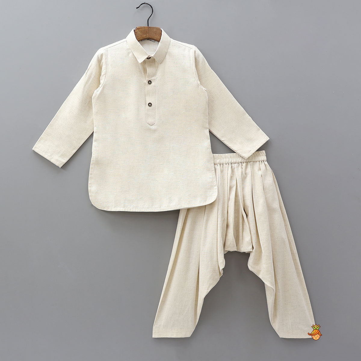 Ethnic Kurta With Thread-Embroidered Open Jacket And Patiala