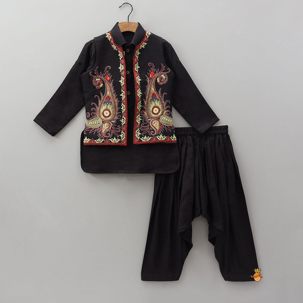 Collar Neck Kurta With Thread Embroidered Jacket And Patiala