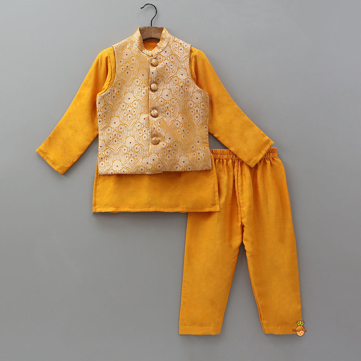 Elegant Kurta With Brocade Jacket And Pyjama