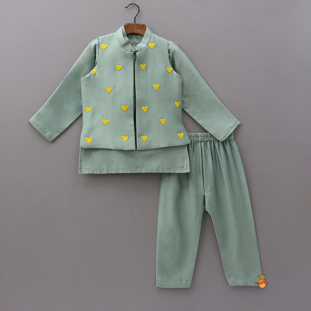 Mandarin-Collar Kurta With Heart-Embroidered Jacket And Pyjama